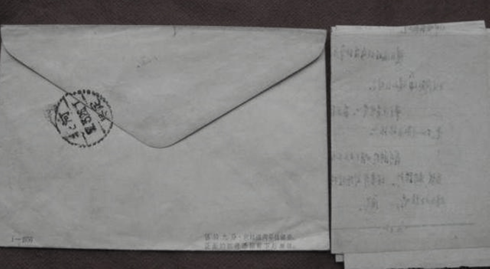 毛主席2次题词刘胡兰，为何拒绝给董存瑞题词？伟人：我写不合适