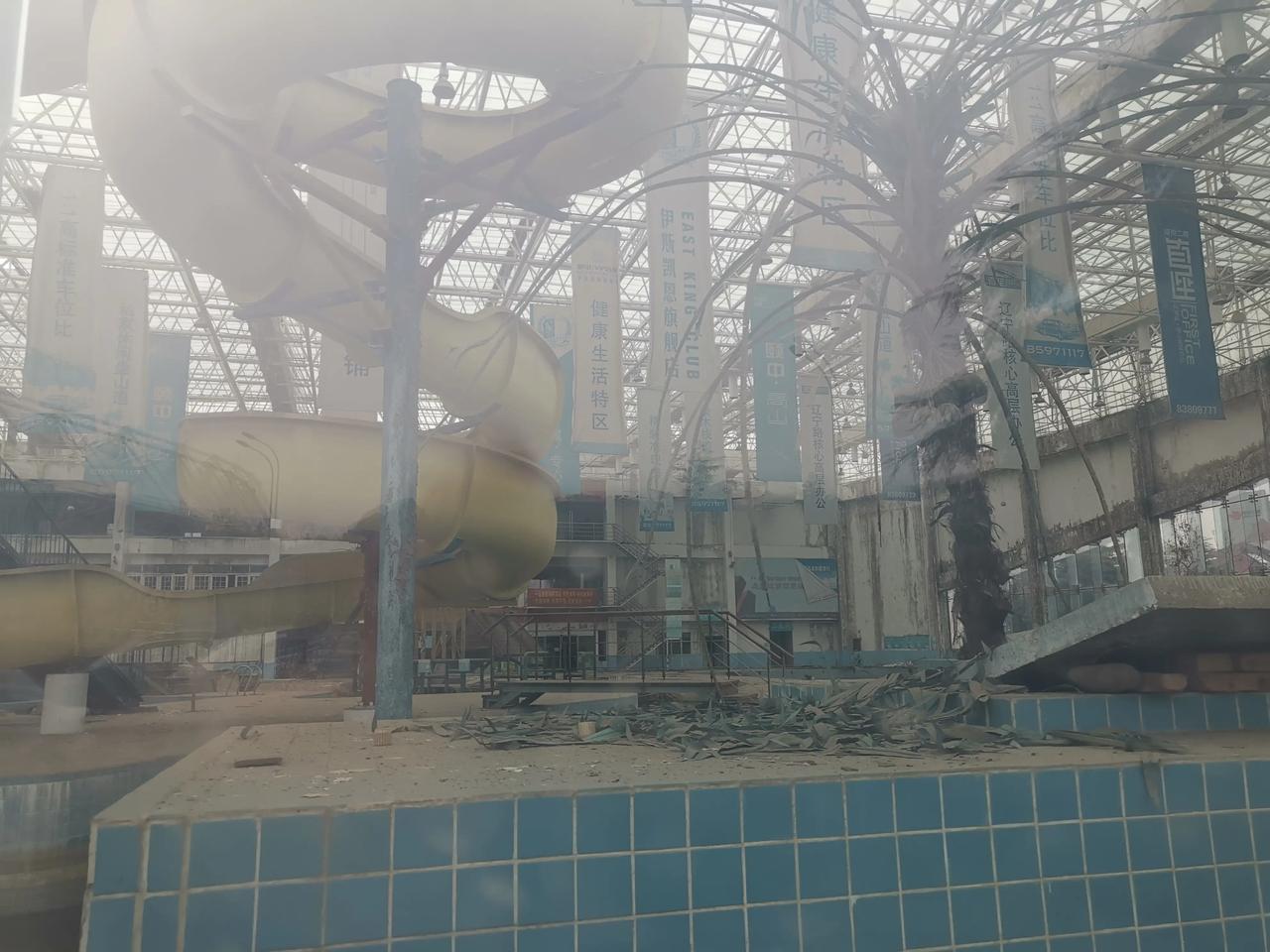 国信体育馆工程,国信体育场和青岛体育场对比