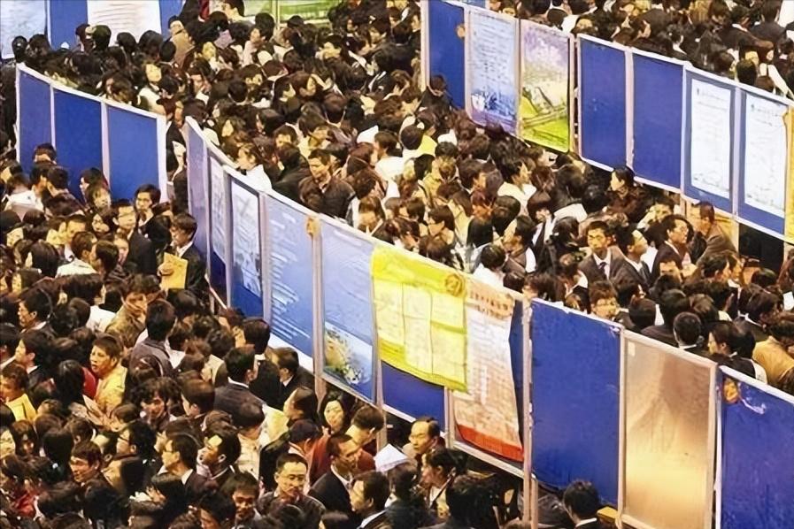 2023年的就业形势分析报告,2023就业形势与现状分析