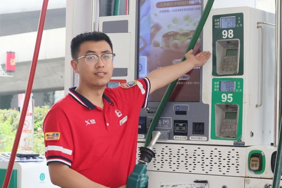 加油卡100元只需10元真的假的,1000元的加油卡打9折出售