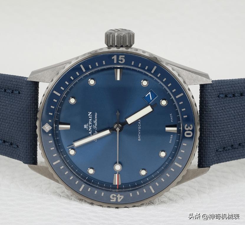 戴不同价格的手表,戴的手表品牌体现品位