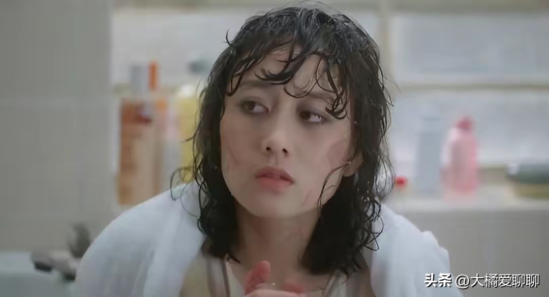 周润发是否对袁咏仪动心,周润发袁咏仪亲密动作