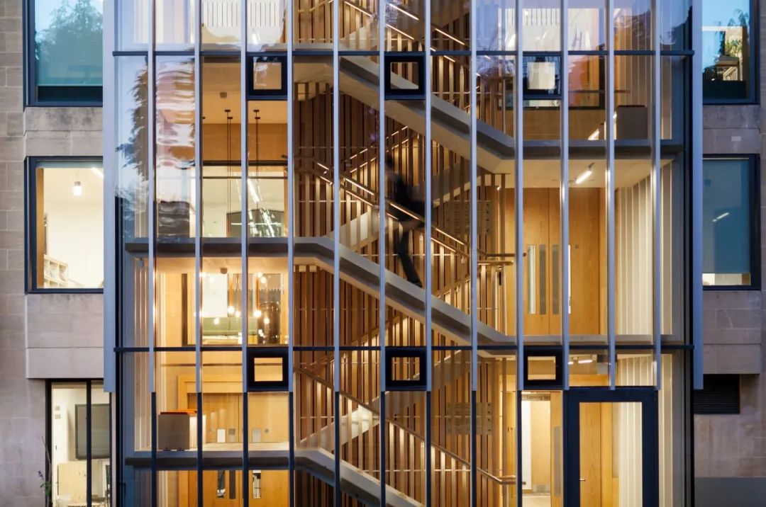 历史遗产的天然教科书｜建在百年历史保护区的学校合集