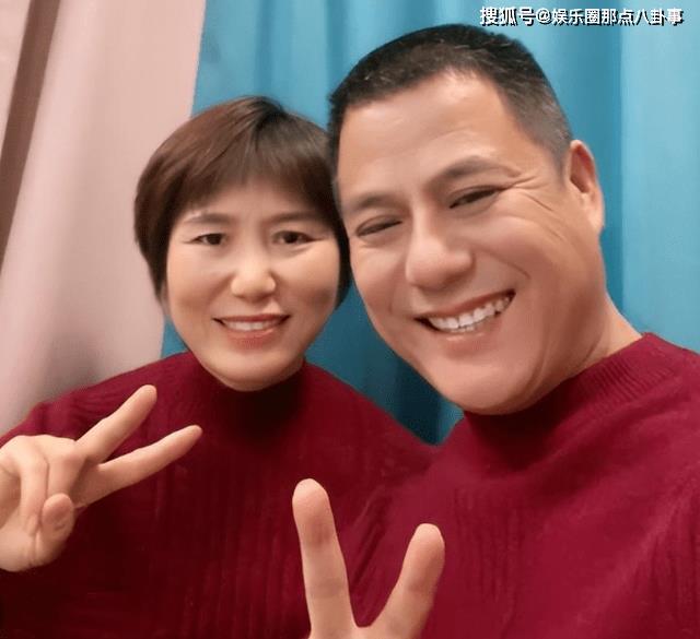 网红“小杨哥”粉丝数破亿，爸爸传出不雅视频，与平时人设反差大