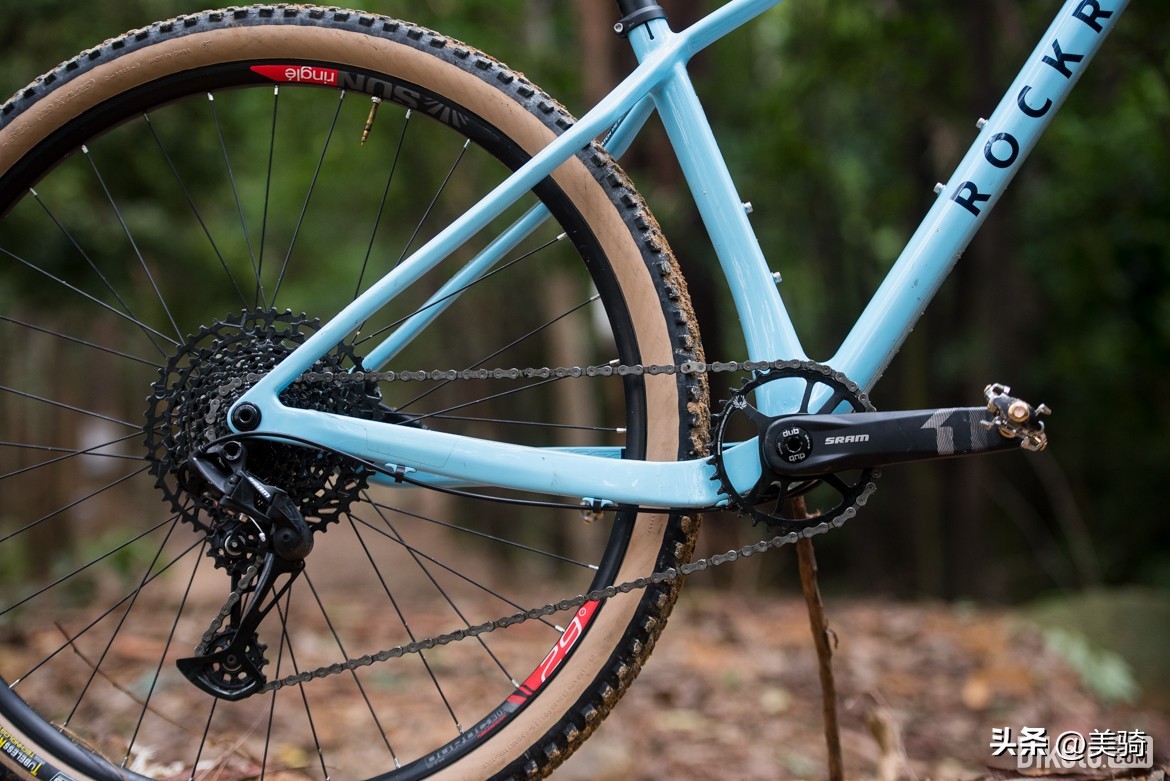 迪卡侬race900山地车测评,迪卡侬rockrider530山地车