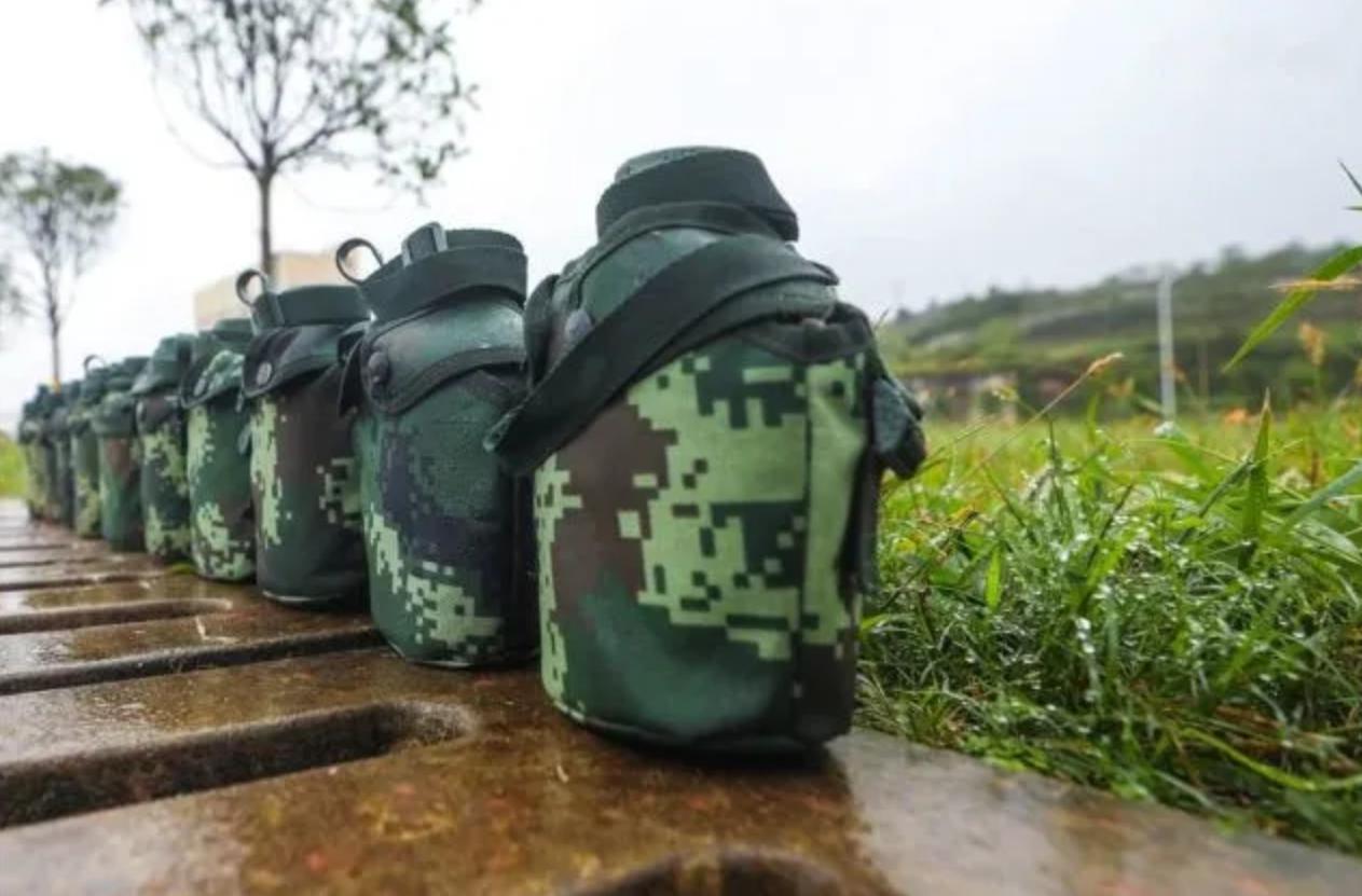 中国军队装备的最新水壶,中国军用水壶发展史