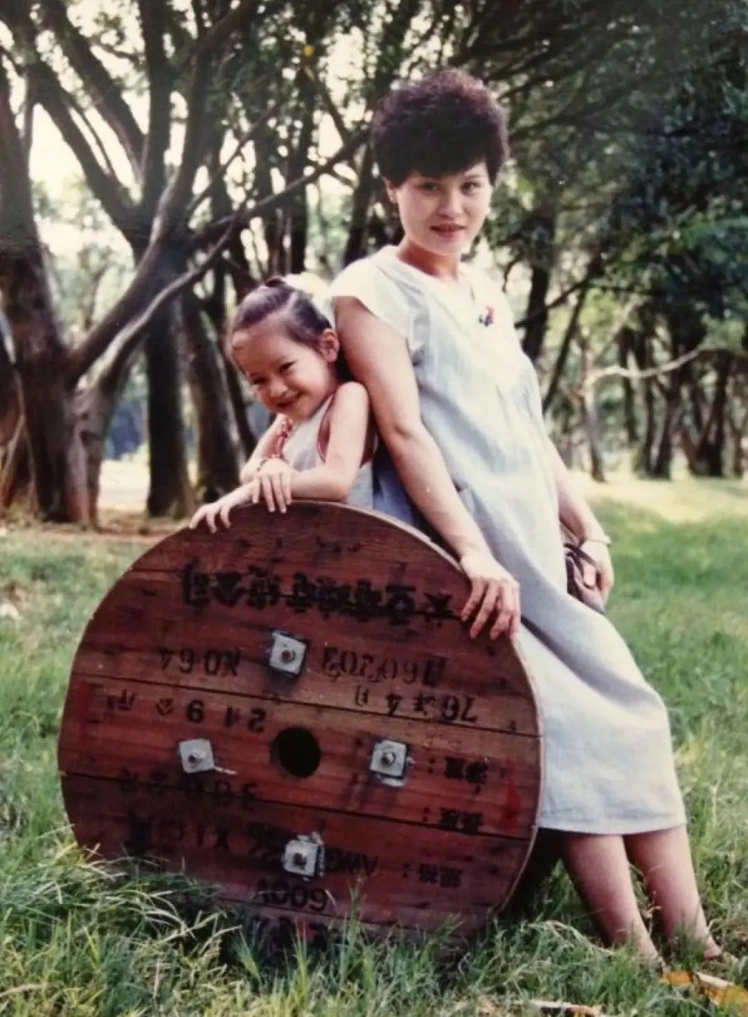 被男友公开*夜初**时间，40岁翻红的“甜心教主”，为何总遇渣男？