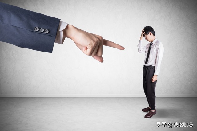 高情商的人说话一开口就让人喜欢,高情商说话才能受人喜欢