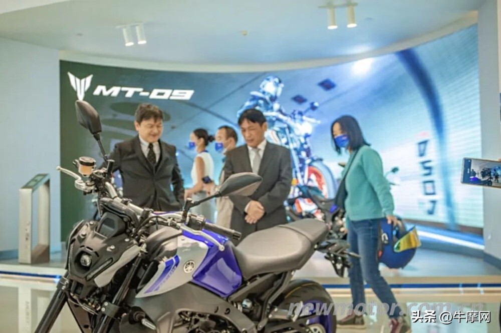 雅马哈yzfr1落地多少钱,雅马哈yzf-r1美版官方报价