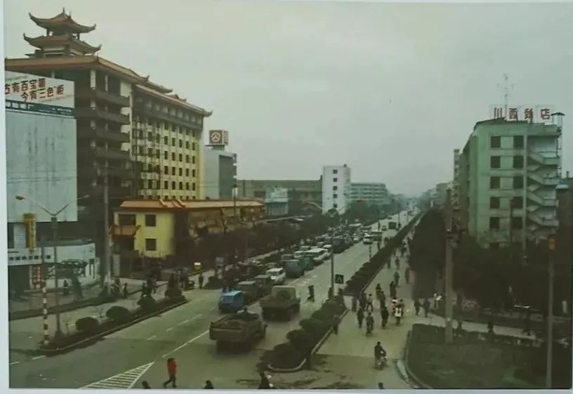 成都原来的老汽车站在哪里,成都各大汽车站