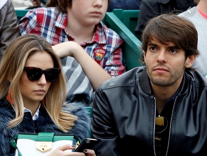 卡卡和前妻相爱吗,卡卡和前妻的恩爱视频