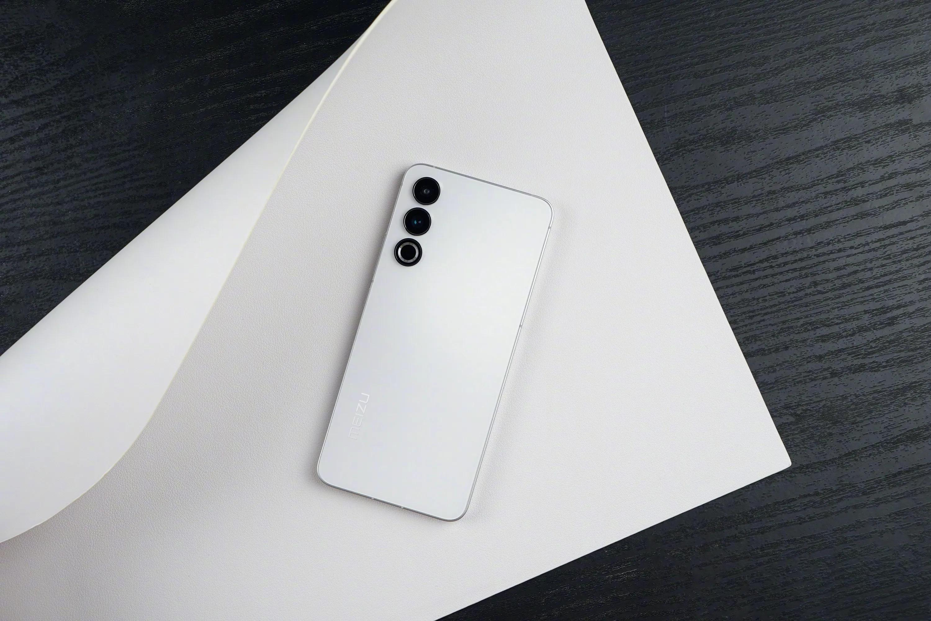 白色才是经典,白色才是夏天的颜色