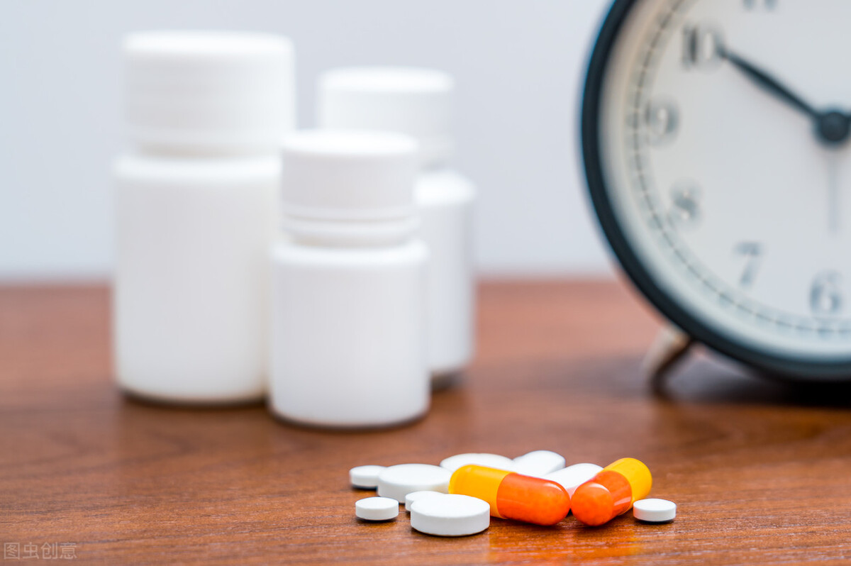 阿奇霉素服用4天后停3天再服2天,阿奇霉素连续服用10天该如何服用