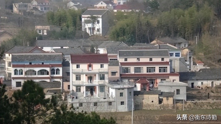 农村盖房前面的房子比后面盖的高，对后面有影响吗？有什么规矩？