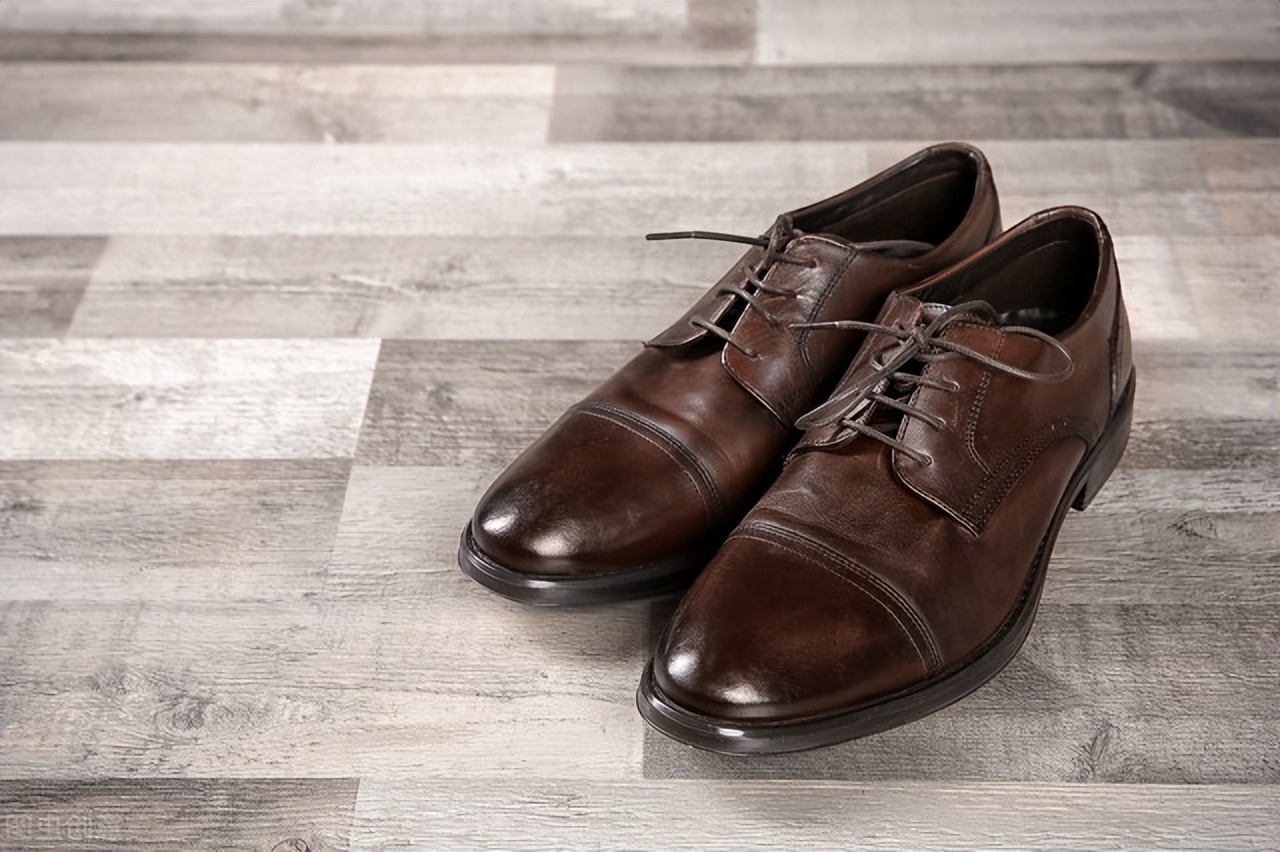 教你用一滴水辨别真皮和人造皮革,如何鉴别皮革和人造革