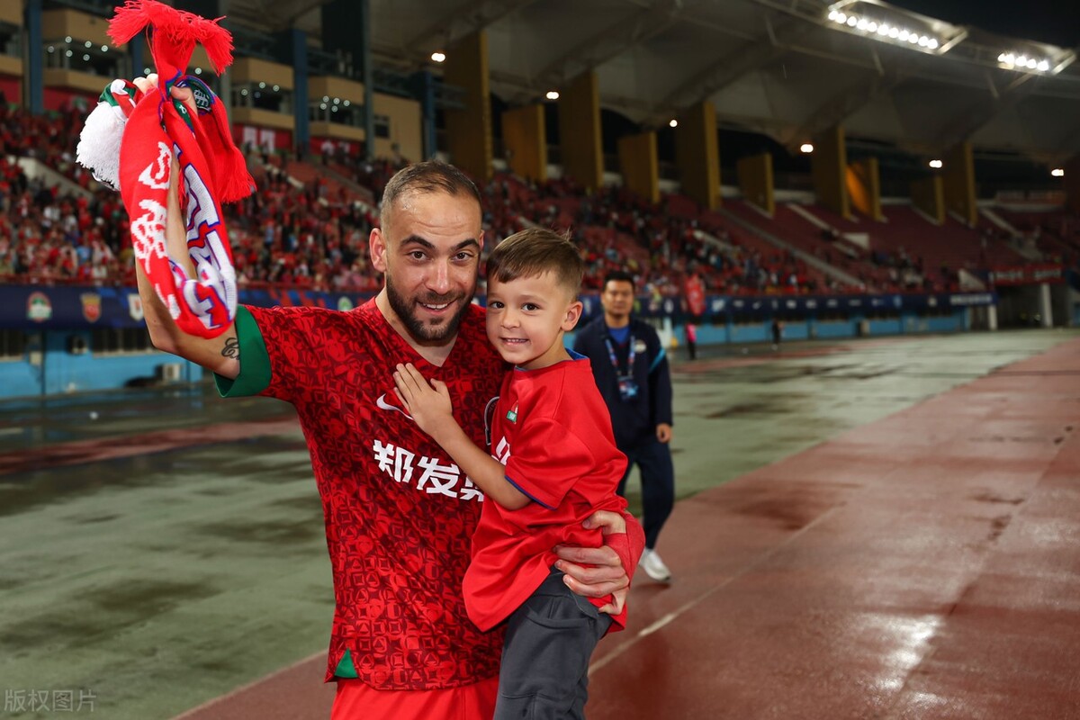 科维奇3进球,科维奇打反手