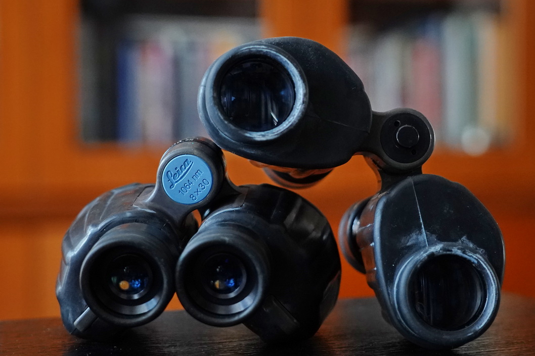 收藏了30年的望远镜,二战时期的军用高倍望远镜