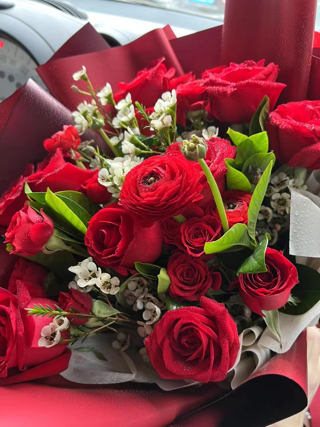 家里很穷父母还催婚,父母催我结婚但我一点也不着急