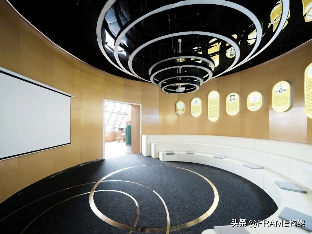 中国的网红书店,网红书店是颜值重要还是内涵重要