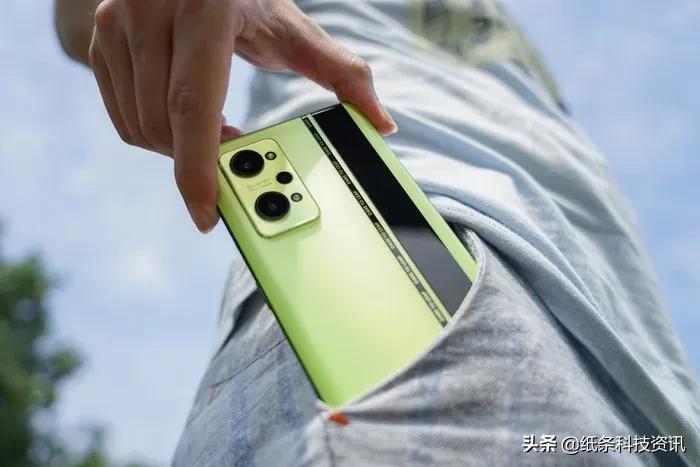 买到新手机要对手机做什么,买新手机要不要跟朋友说