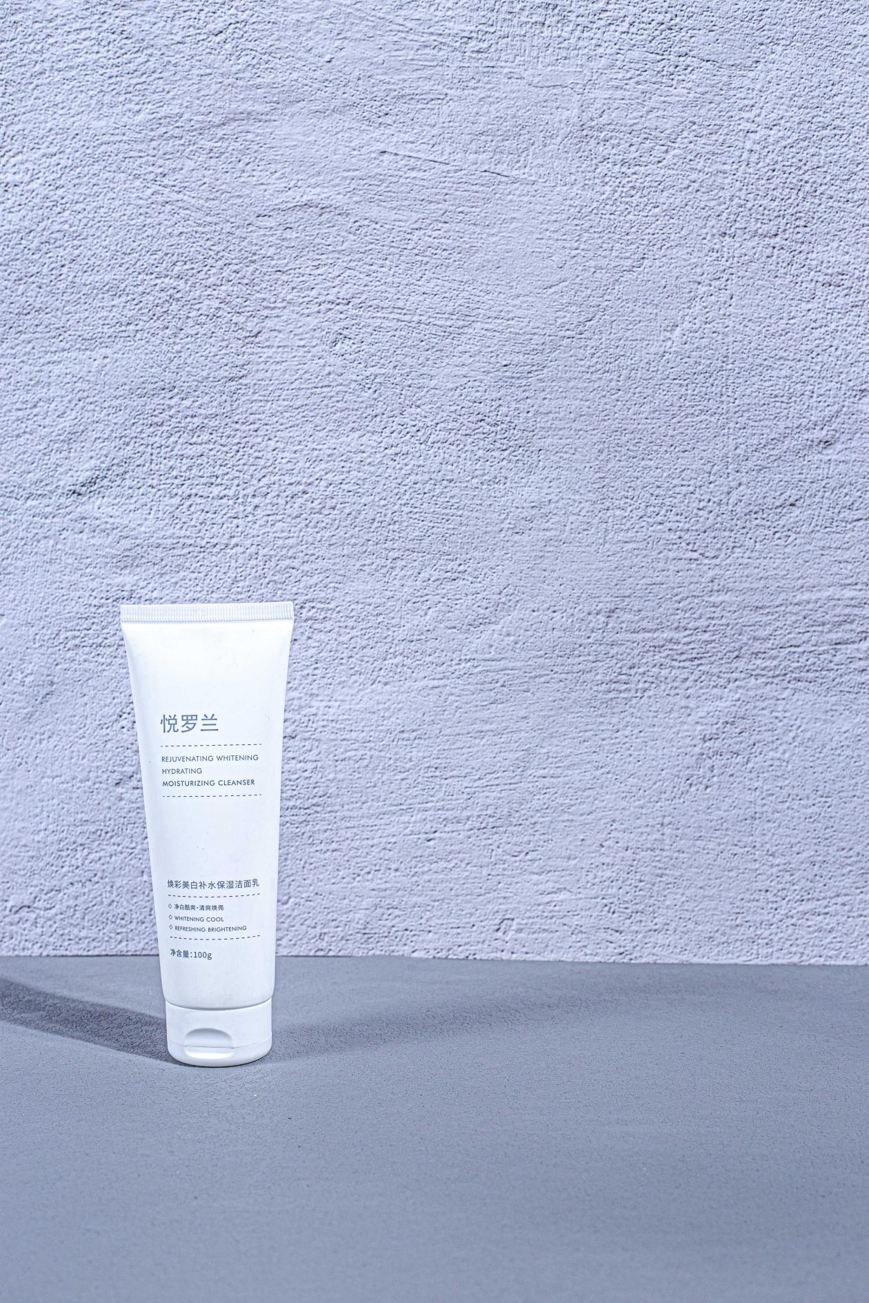 适合男生油性皮肤的洗面奶推荐,央视公认十大洗面奶男生油性皮肤