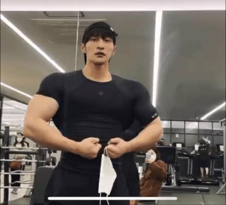 从花*男美**到“双开门冰箱”，东亚男性这些年都是怎么卷的？