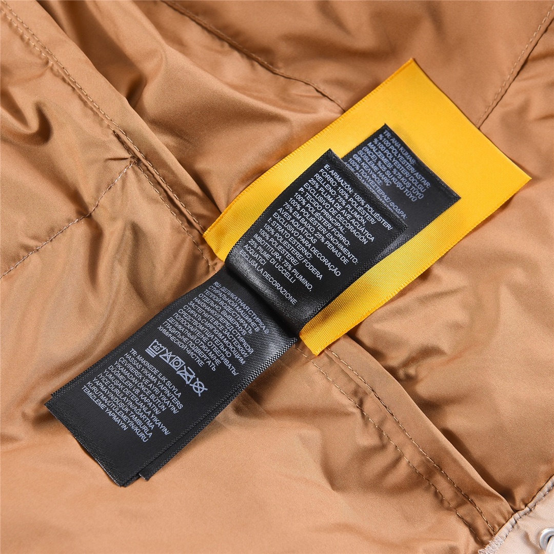 thenorthface羽绒服多少钱,侃爷穿的北面羽绒服1992