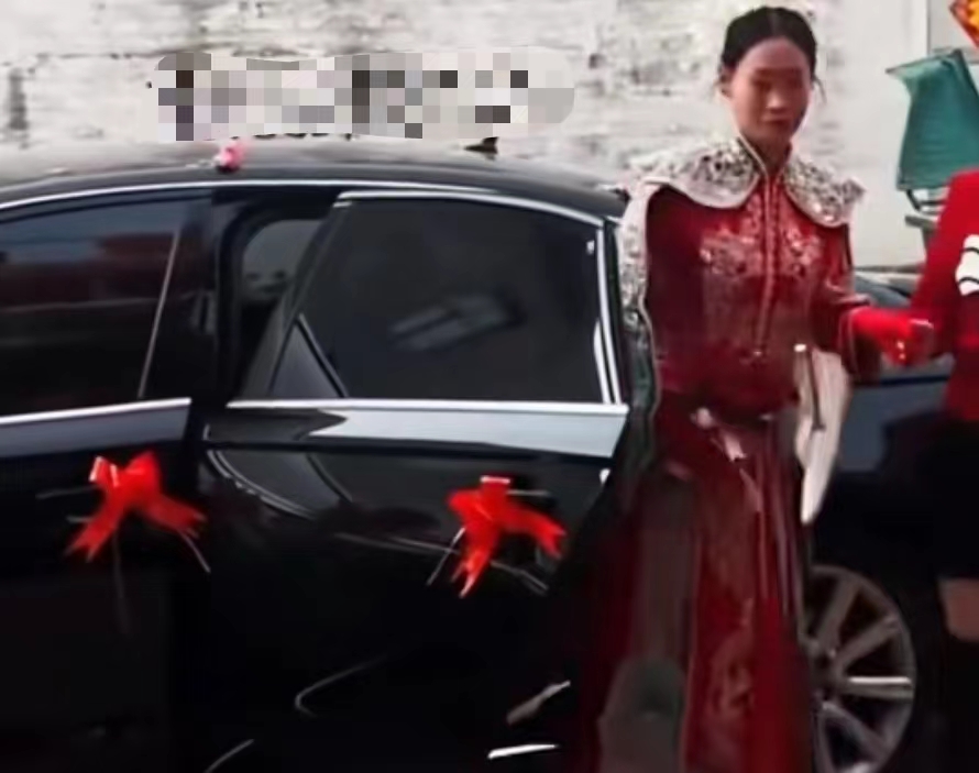 迎娶上门女婿穿婚纱还是旗袍,新郎穿婚纱上门女婿穿新娘婚服