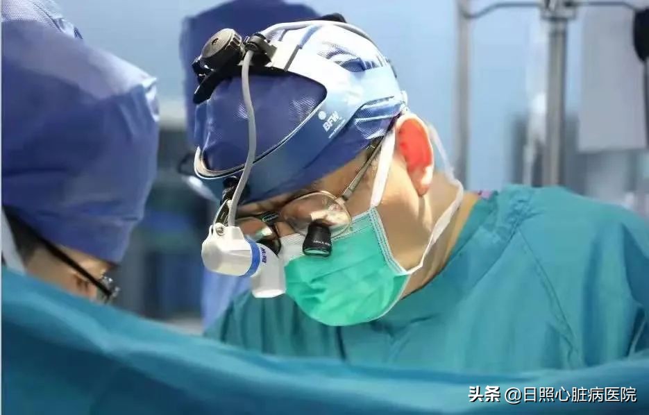 心脏室间隔缺损不治疗行吗,心脏有个洞要补吗