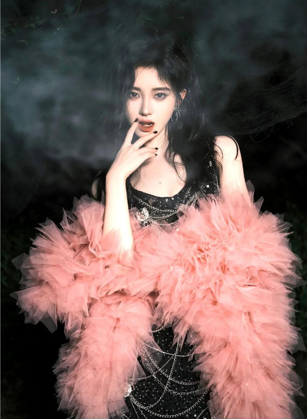 第一只兔子鞠婧祎,鞠婧祎小兔子可爱视频