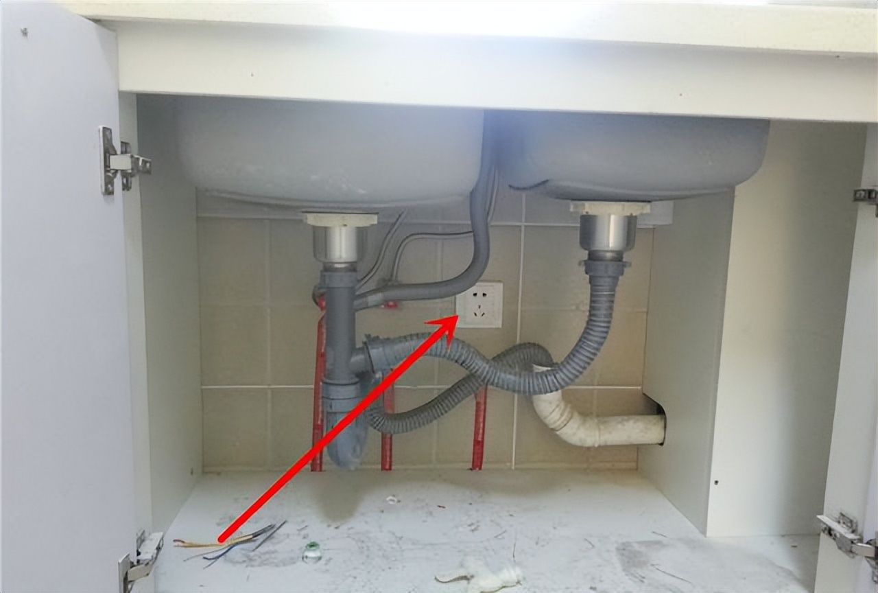 房子装修漏留插座补救,厨房水槽下边应该留几个插座