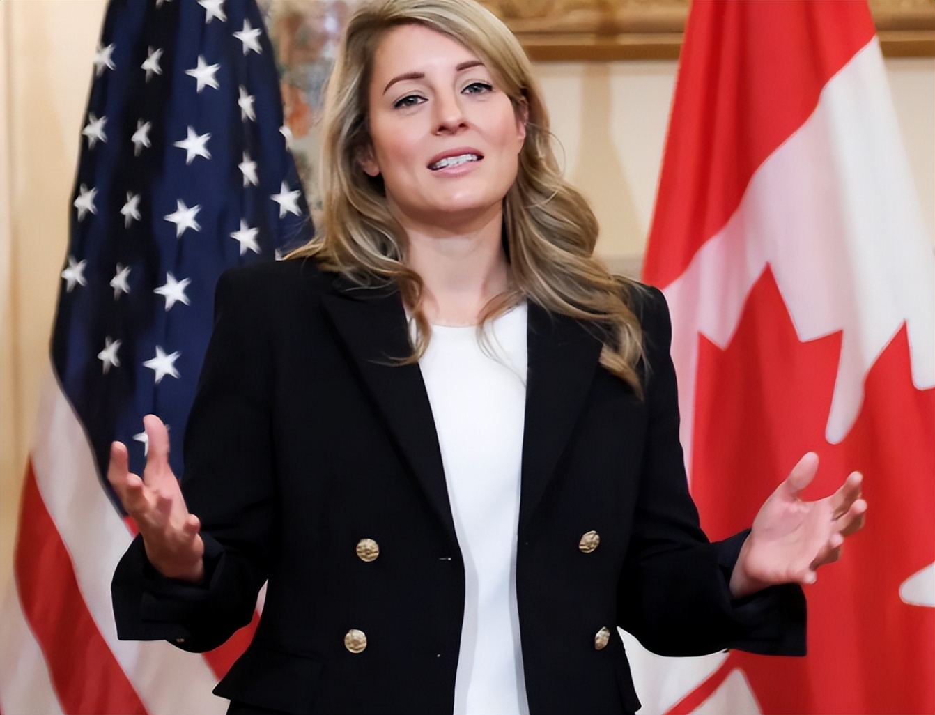 不自量力!加拿大对华摊牌,叫嚣派出军舰穿越台湾海峡,中方回应