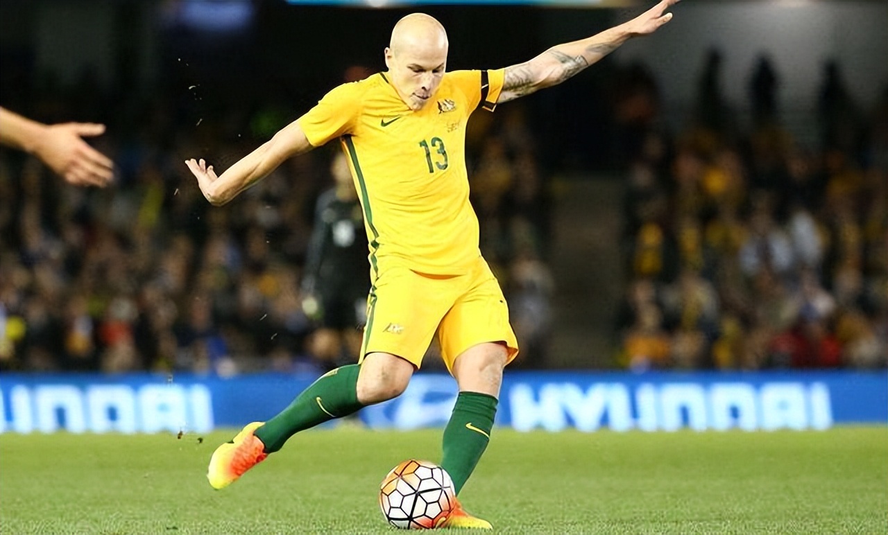 盘点世界杯的球王太太团,世界杯32强当家球星