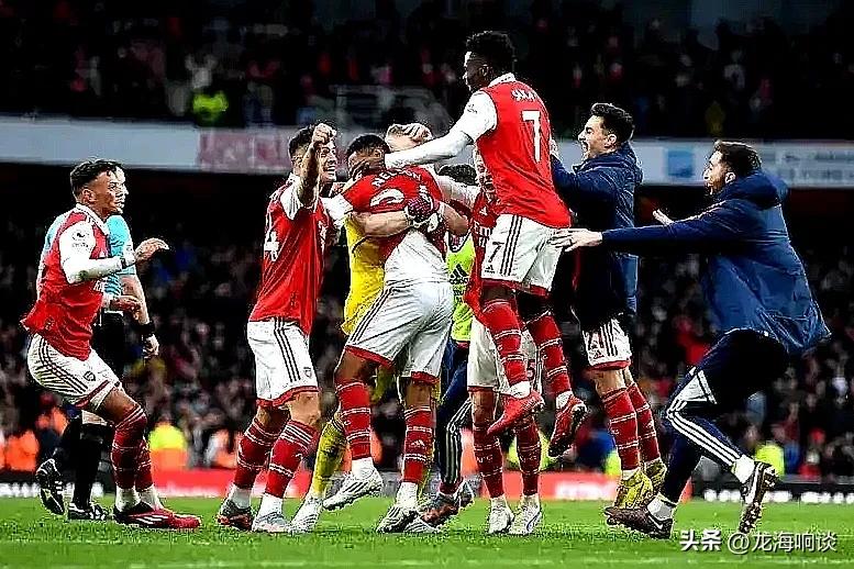 帮助阿森纳取得49场不败的神话,阿森纳世界波绝杀