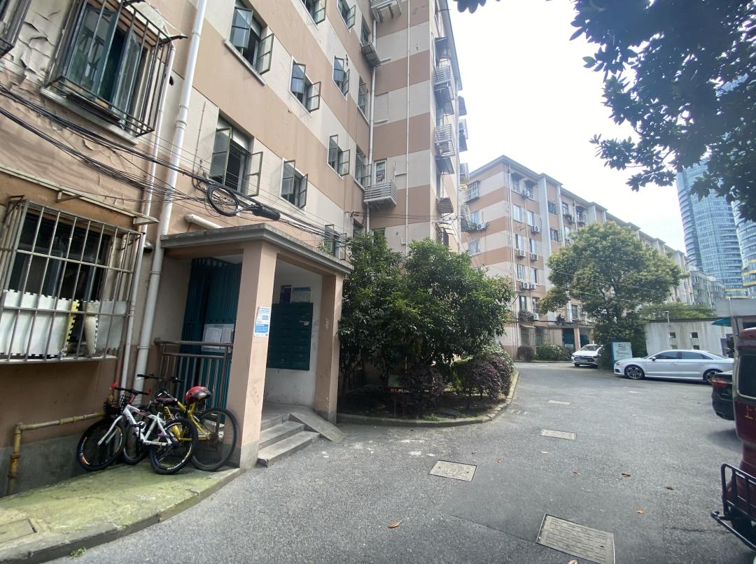 暗访上海文峰门店,上海太平洋房屋中介门店地址