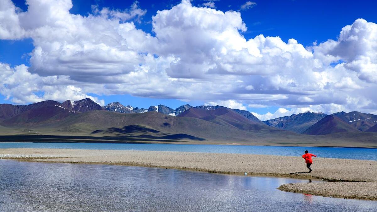 藏山旅游跟团,藏西和藏东哪个适合旅游