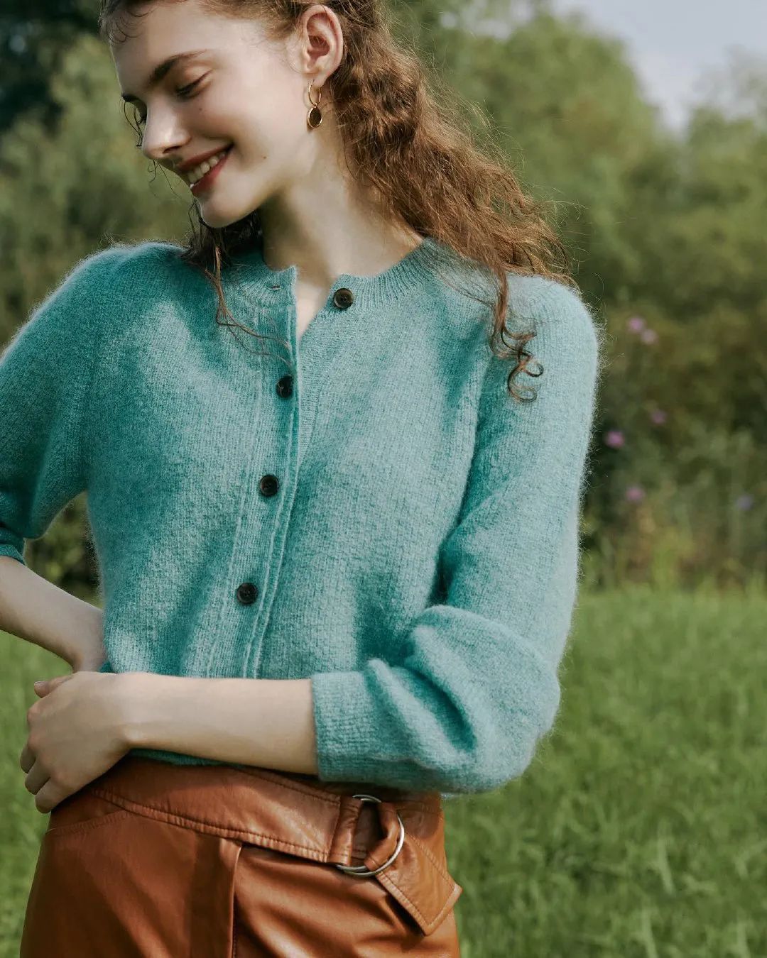 驼色连衣裙搭配的高级穿法,原来都这样穿驼色太年轻洋气了