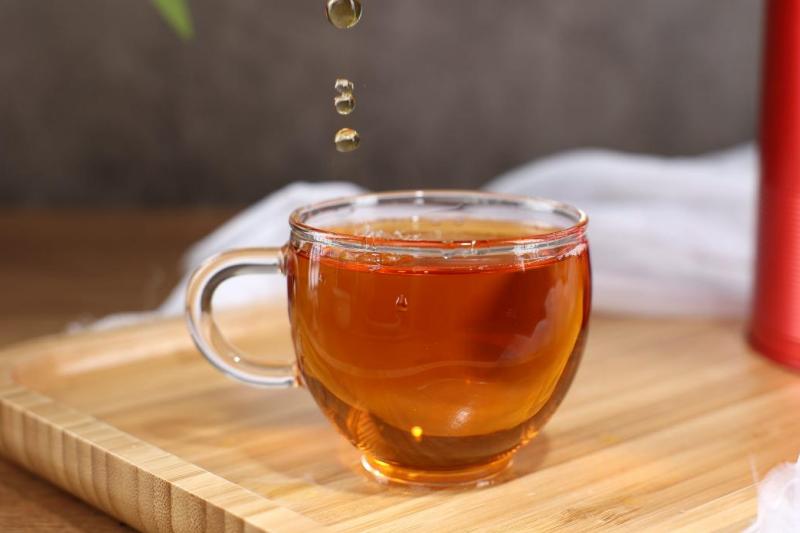 长期喝红茶和绿茶的区别,绿茶和红茶分别什么季节喝比较好