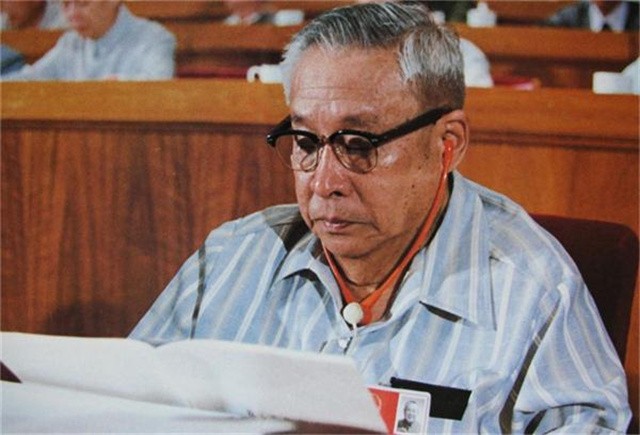 1956年泰国效仿古代和亲，送两个“质子”来华，周总理作何反应