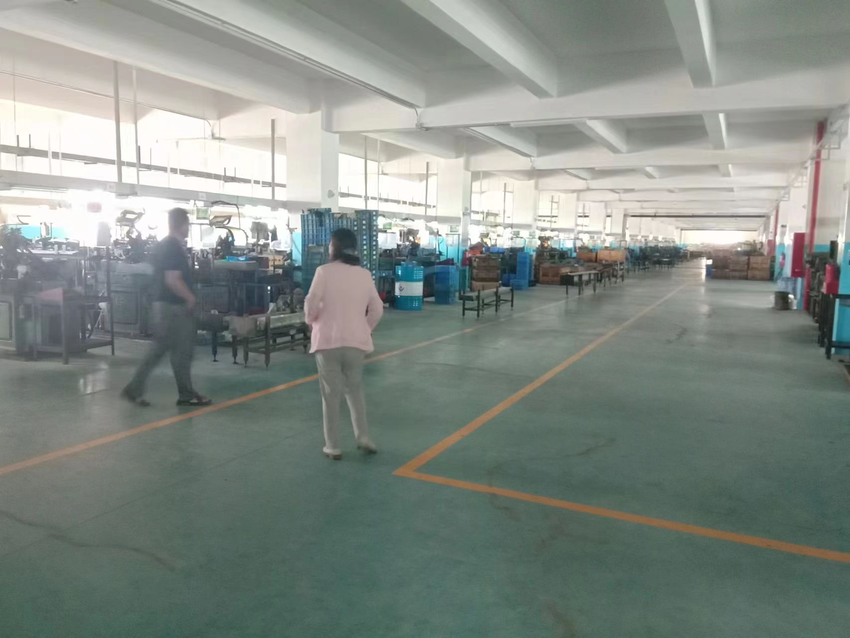 为庆祝母亲节老同学相聚,母亲节老同学欢聚一堂