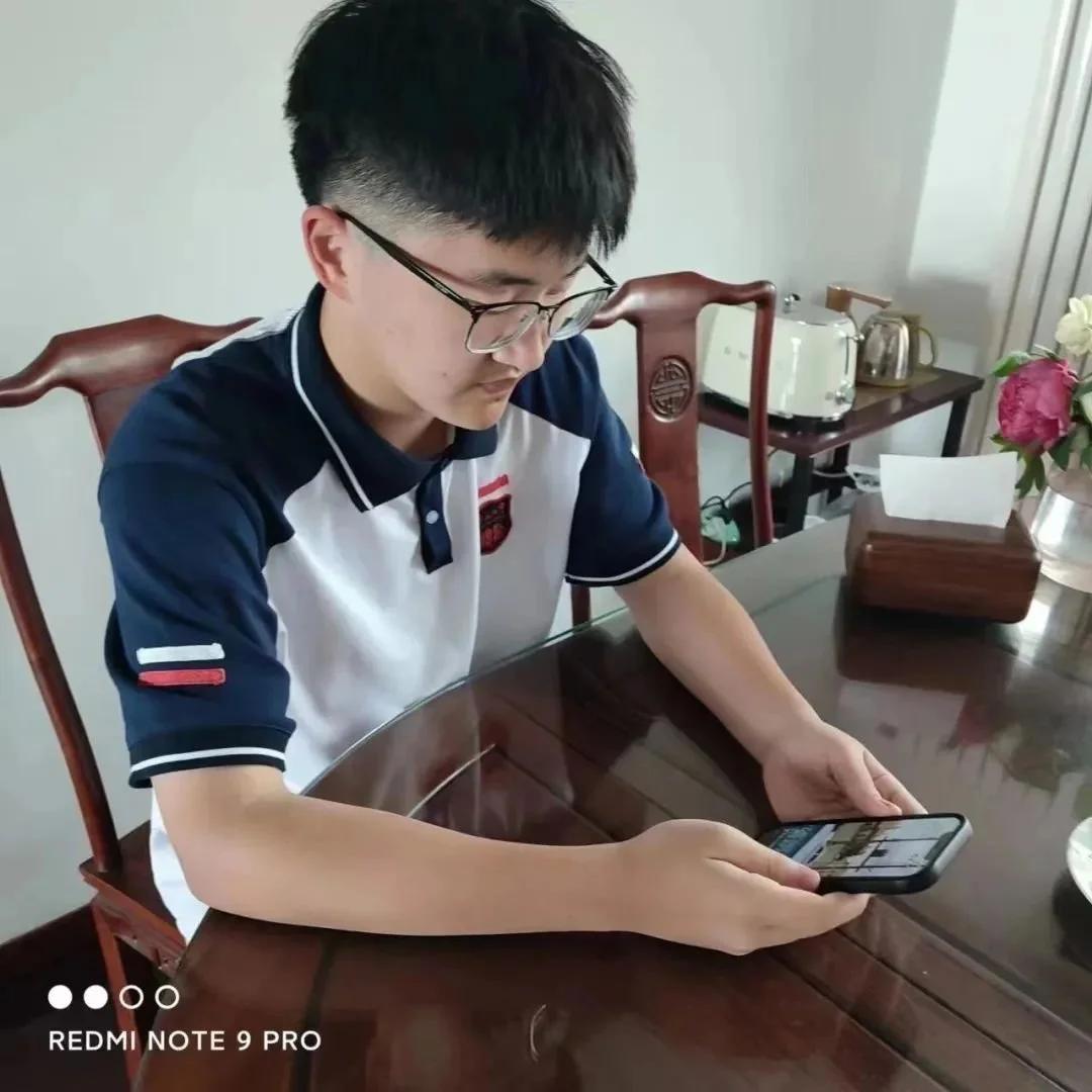 高校传承红色基因赓续红色血脉,希望学子心向党红色基因代代相传