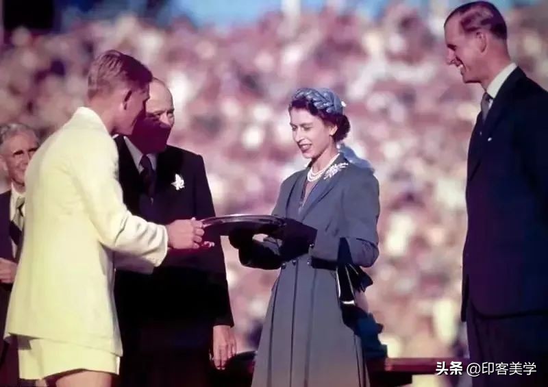 经典的塑料爱情句子图片,经典的爱情故事