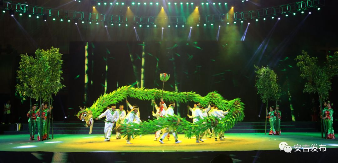 一根竹子打造一万亿产业 (一根小竹子做出大产业)