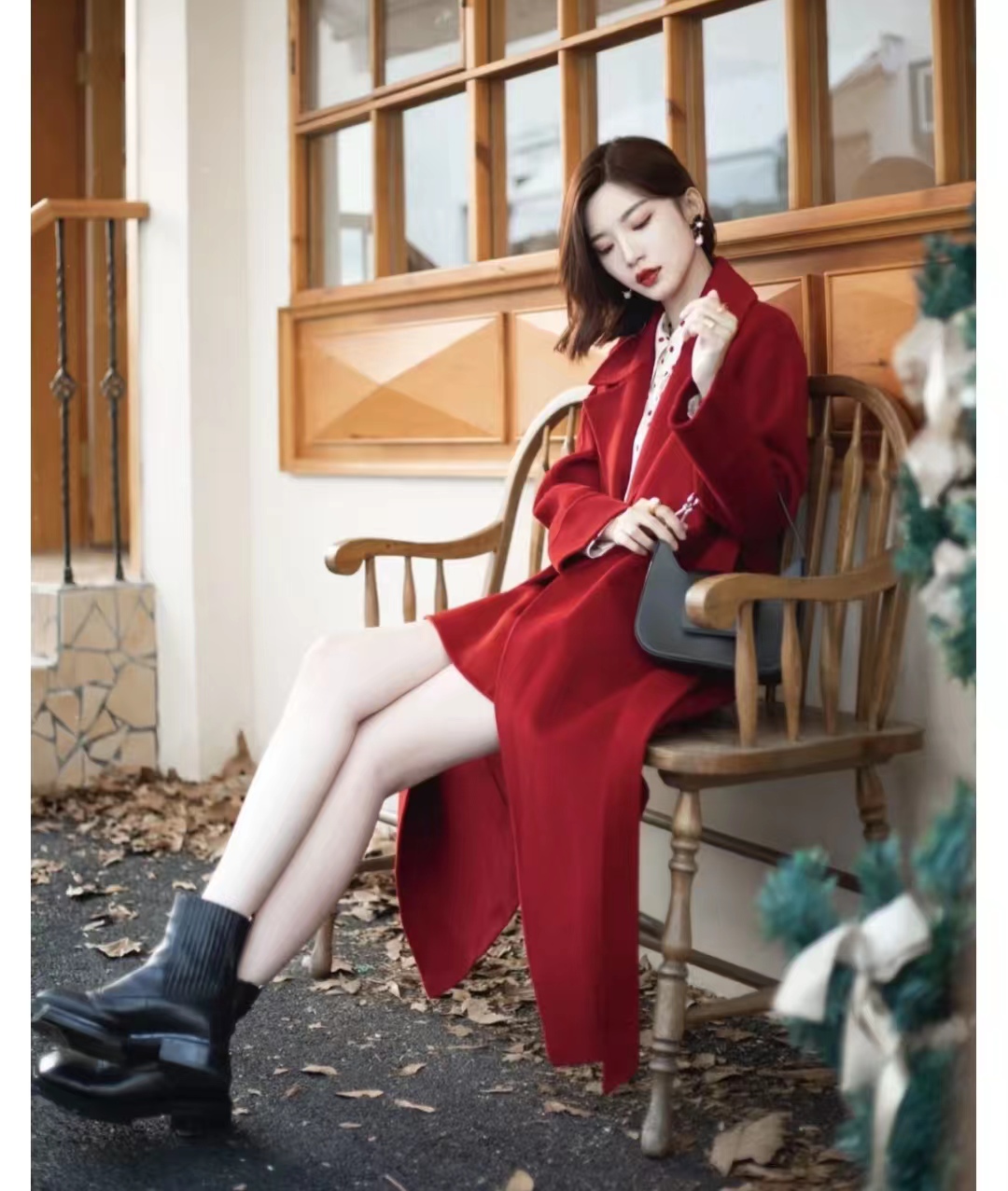 白色大衣里面搭配什么颜色显高级,17-20岁女气质大衣