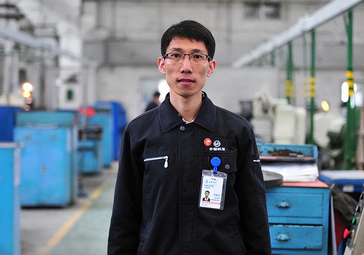 给1000万离开中国!美国开出高价，只为挖走中国一名普通技校生!