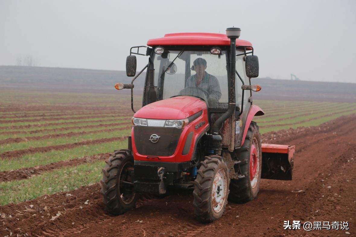 国产拖拉机惨遭滑铁卢，在非洲市场干不过印度，印度能支愣起来吗