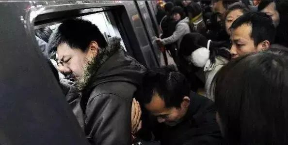 退休后护照遗失怎么补办,出国旅行护照意外丢失怎么办