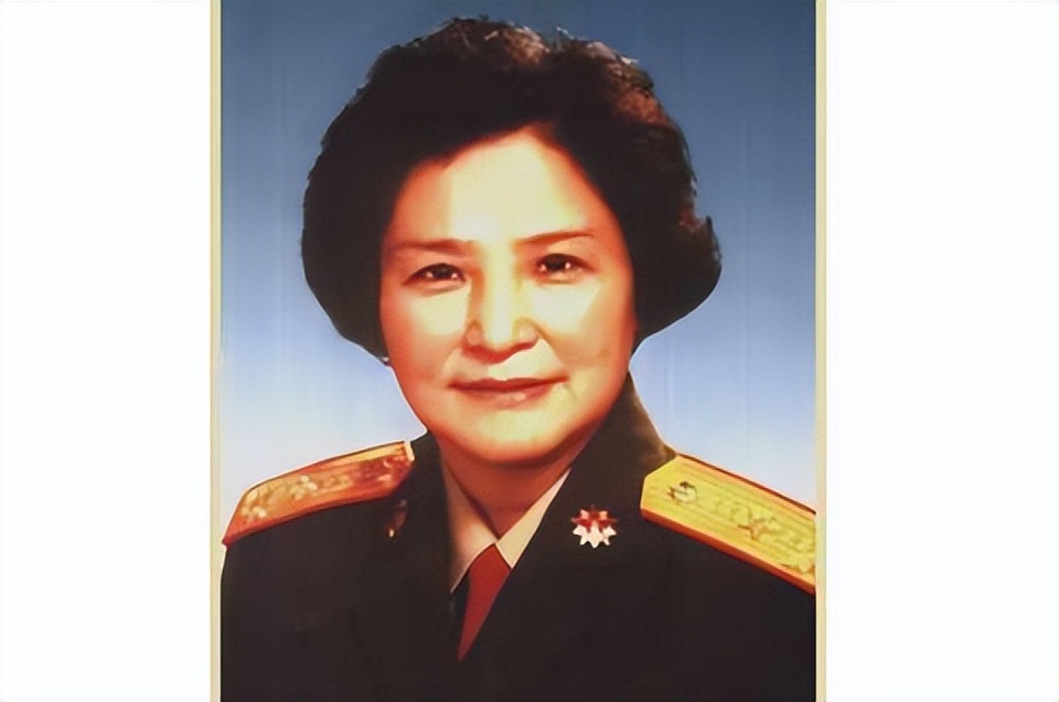 10岁孩童自称参加过长征，毛主席问谁能作证，他回答：我大舅贺龙