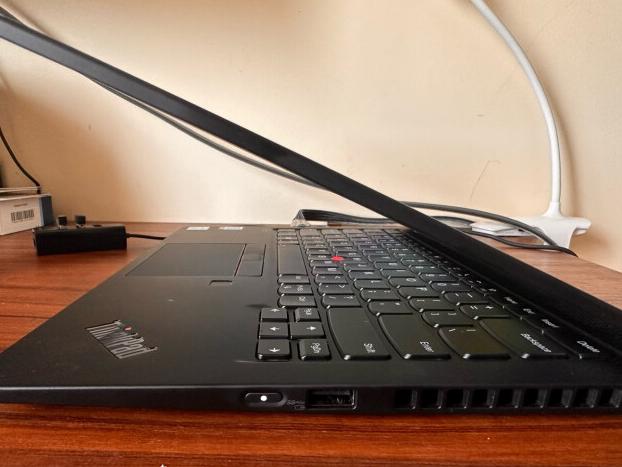 thinkpadx1carbongen10,thinkpadx1nano和x1carbon区别