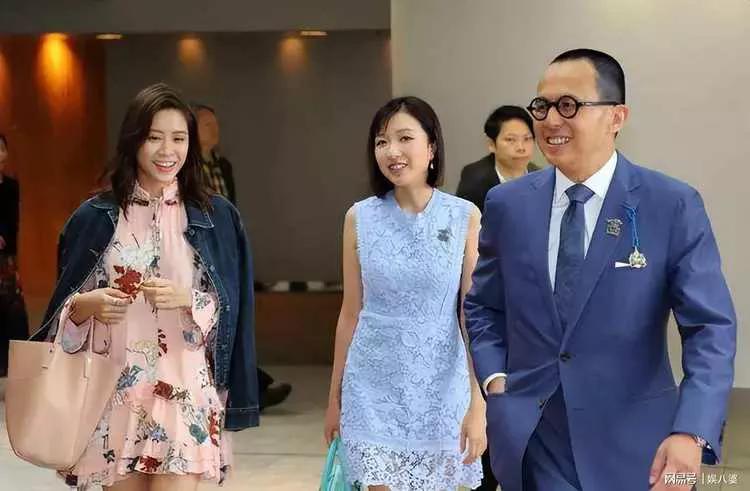 泽楷送过价值1亿多的豪宅给郭，两人关系稳定，未受洛施返港影响